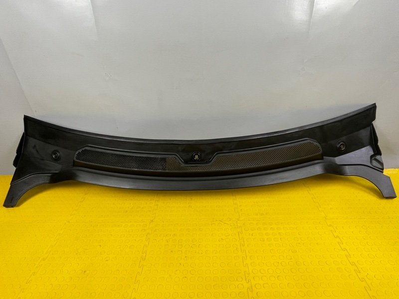 Планка под лобовое стекло, 2000 рублей, Москва