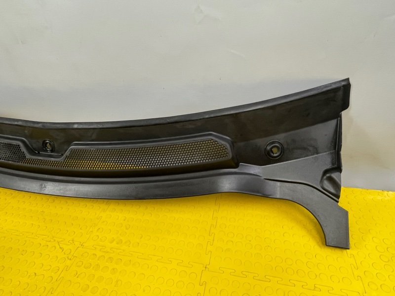 Планка под лобовое стекло, 2000 рублей, Москва