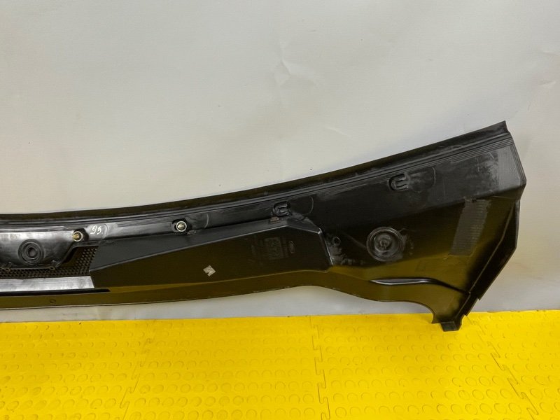 Планка под лобовое стекло, 2000 рублей, Москва