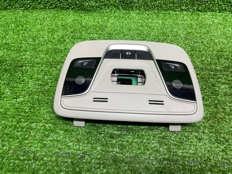 Плафон салонный, 2550 рублей, Москва