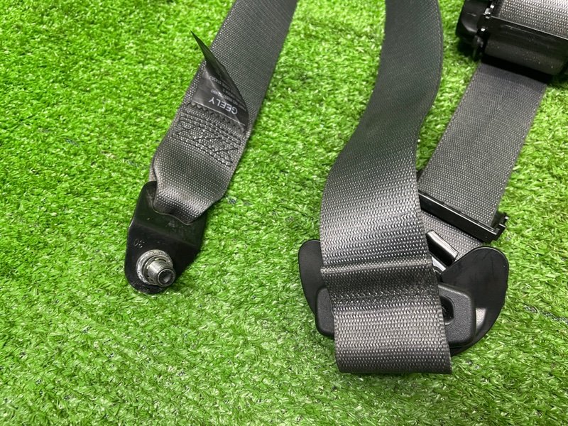 Ремень безопасности, 2000 рублей, Москва