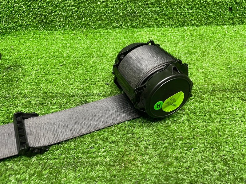 Ремень безопасности, 2000 рублей, Москва