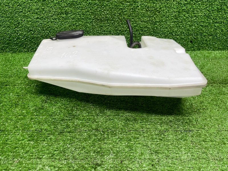 Бачок омывателя лобового стекла, 1000 рублей, Москва