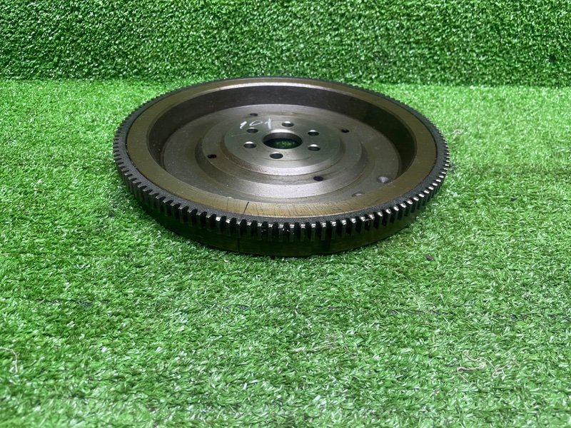 Маховик, 2000 рублей, Москва