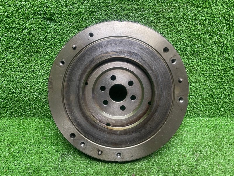 Маховик, 2000 рублей, Москва