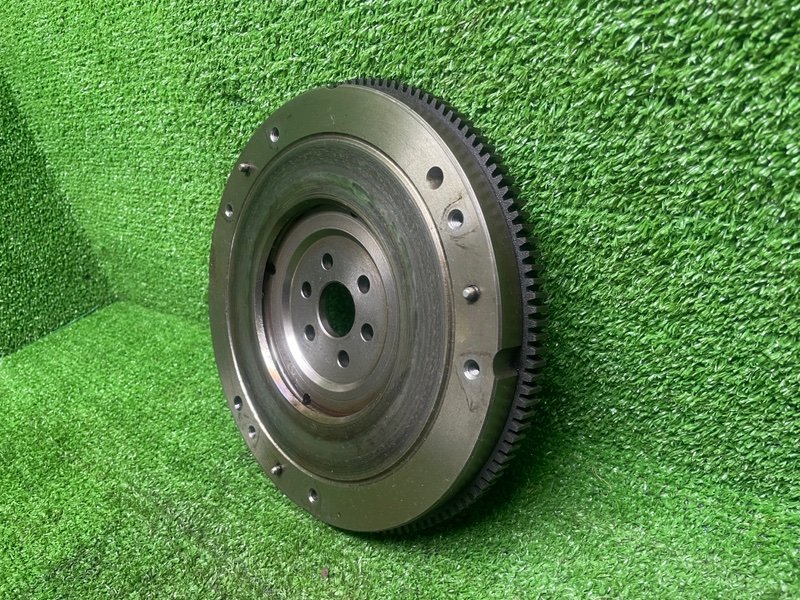 Маховик, 2000 рублей, Москва