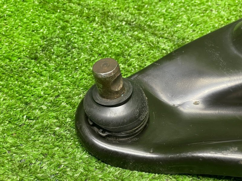 Рычаг передний правый, 1000 рублей, Москва