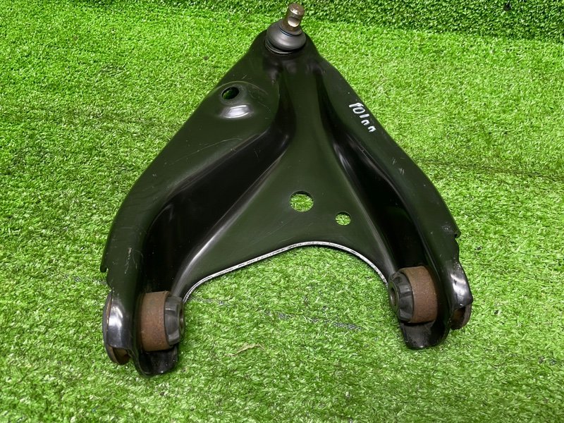 Рычаг передний левый, 1000 рублей, Москва