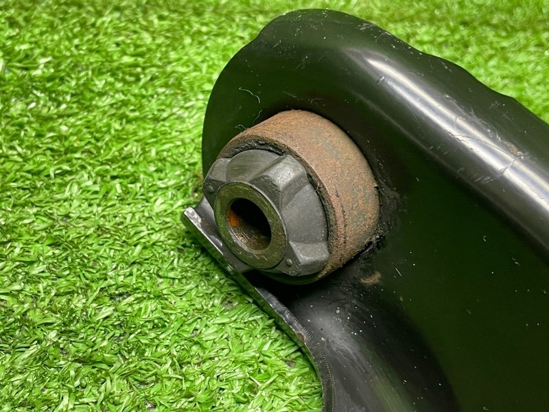 Рычаг передний левый, 1000 рублей, Москва