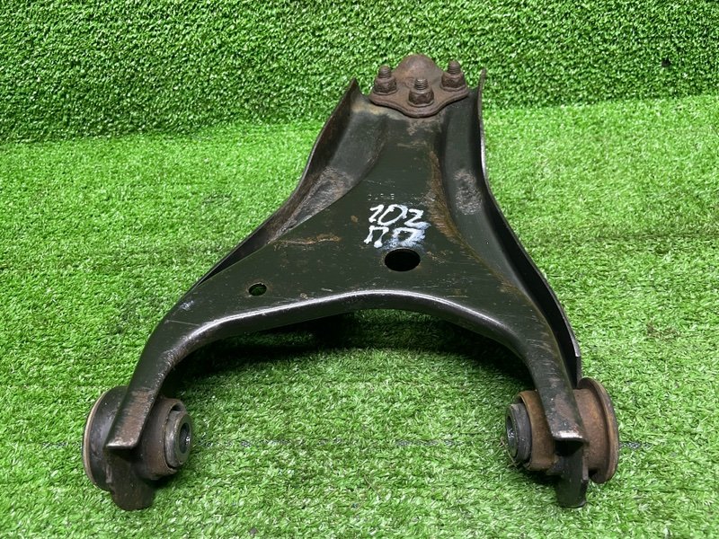 Рычаг передний правый, 1000 рублей, Москва