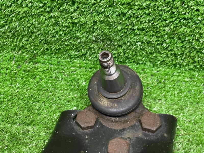 Рычаг передний левый, 1000 рублей, Москва