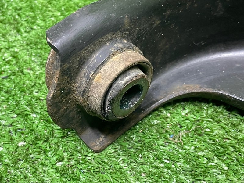 Рычаг передний левый, 1000 рублей, Москва