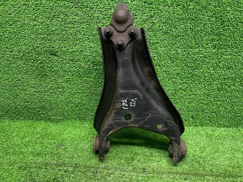 Рычаг передний левый, 1000 рублей, Москва