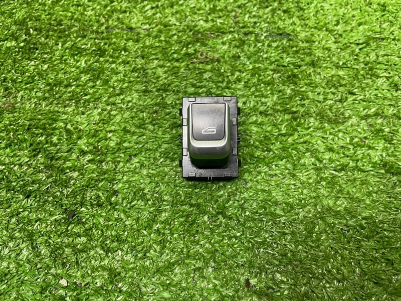 Кнопка стеклоподъемника, 500 рублей, Москва