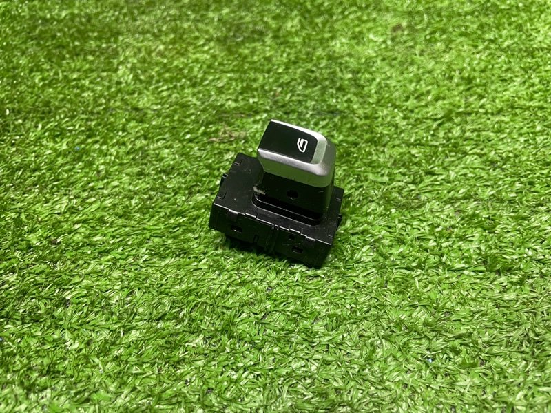 Кнопка стеклоподъемника, 500 рублей, Москва