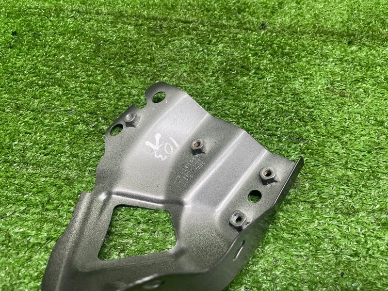 Кронштейн крыла, 3500 рублей, Москва