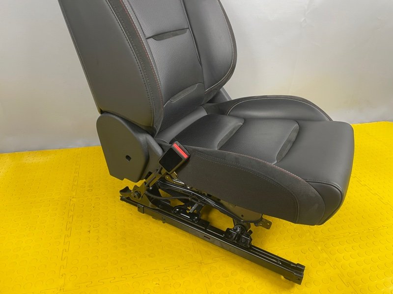 Сиденье переднее левое, 35000 рублей, Москва