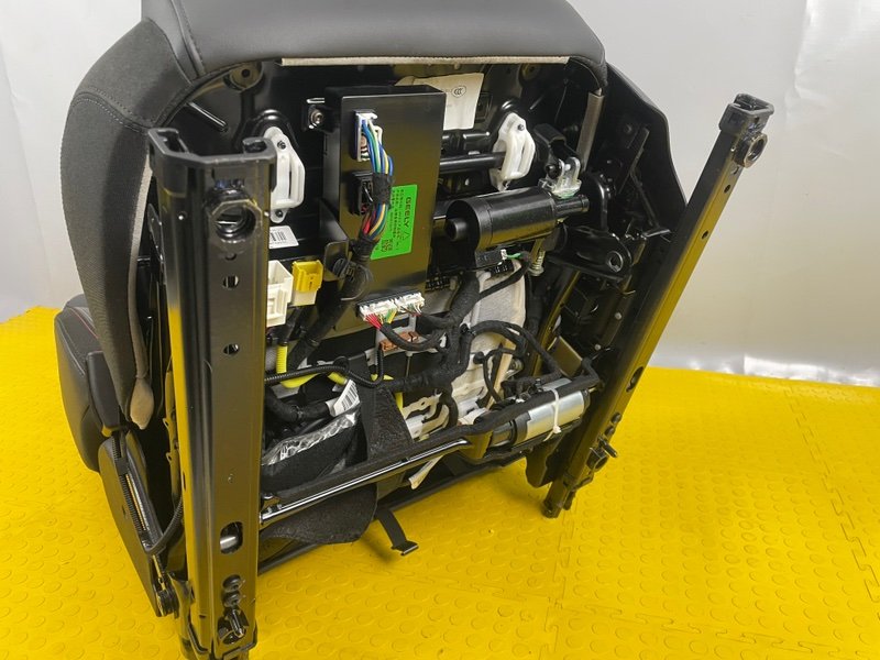 Сиденье переднее левое, 35000 рублей, Москва