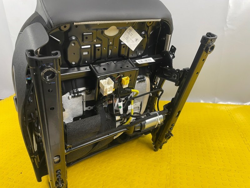 Сиденье переднее правое, 30000 рублей, Москва