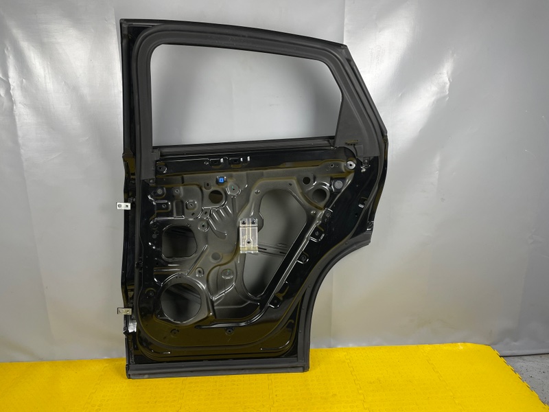 Дверь задняя правая, 80000 рублей, Москва