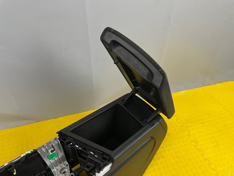 Подлокотник, 15000 рублей, Москва