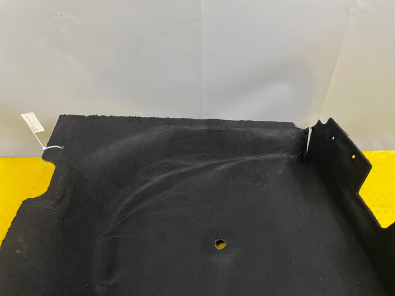 Пол багажника, 2000 рублей, Москва