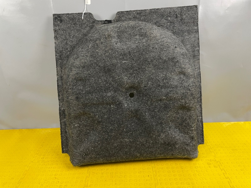 Пол багажника, 2000 рублей, Москва