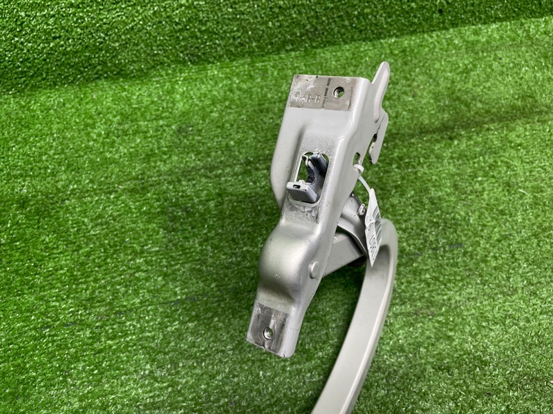 Петля крышки багажника, 2500 рублей, Москва