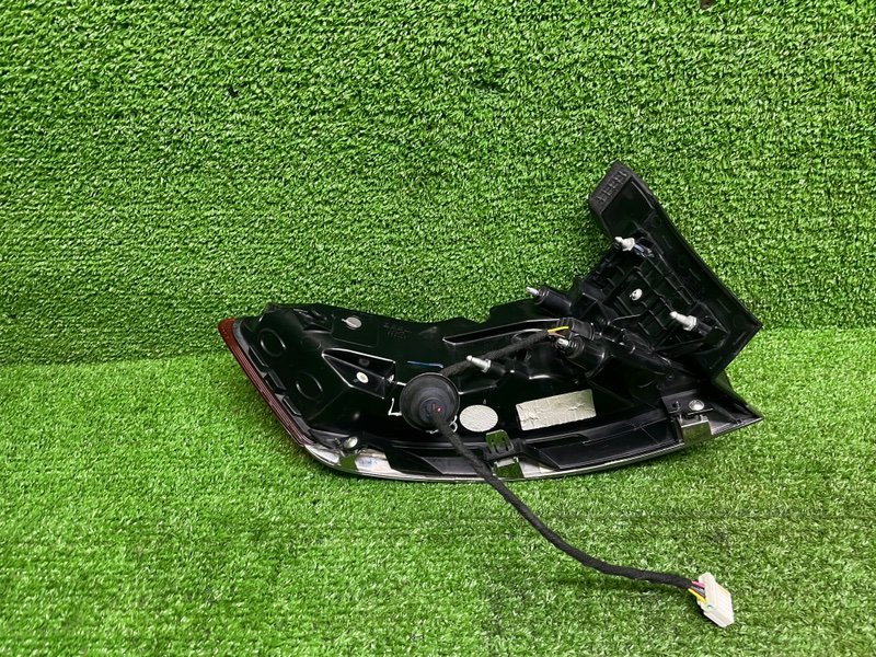 Фонарь задний правый, 22000 рублей, Москва