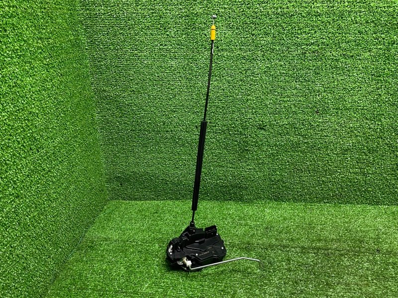 Замок двери задней левой, 2100 рублей, Москва