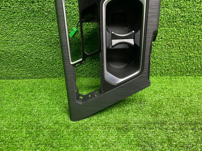 Накладка консоли, 10000 рублей, Москва