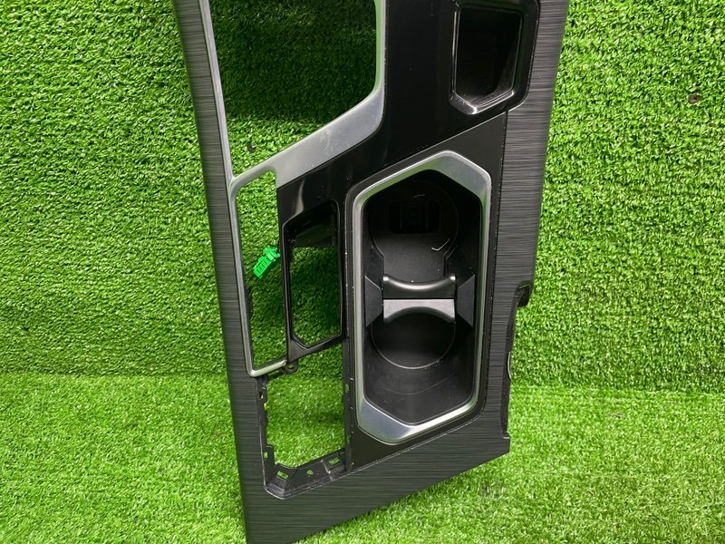 Накладка консоли, 10000 рублей, Москва