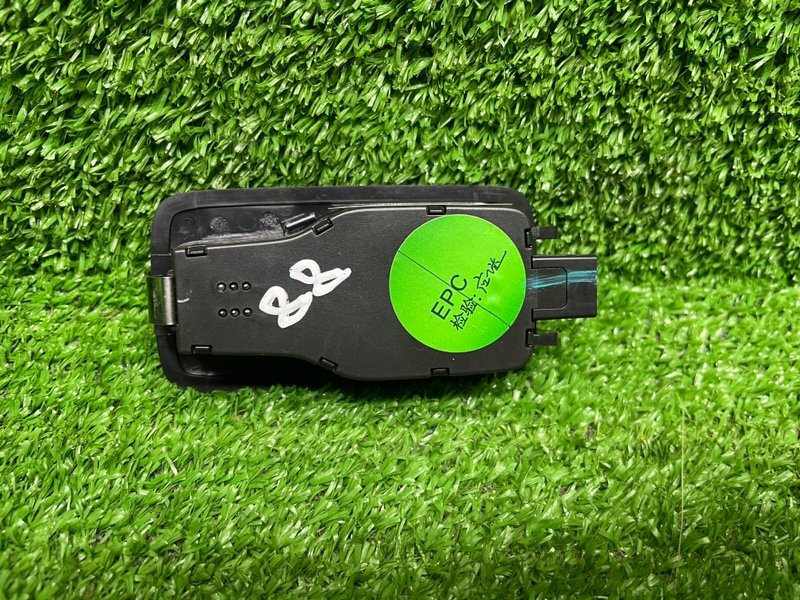 Плафон салонный, 2500 рублей, Москва