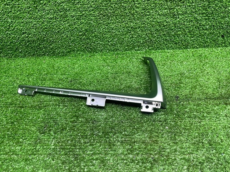 Накладка декоративная, 2000 рублей, Москва