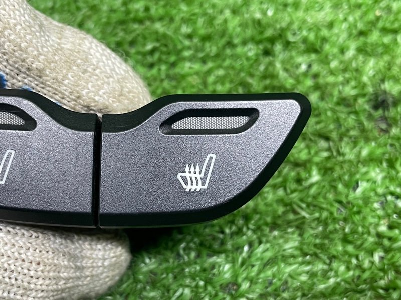 Кнопка обогрева сидений, 650 рублей, Москва