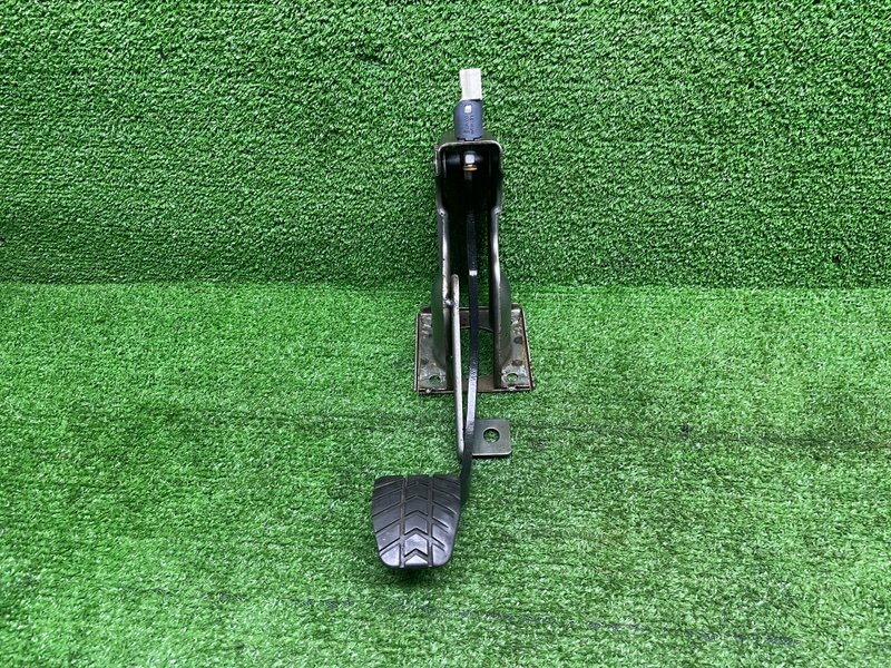 Педаль тормоза, 1600 рублей, Москва