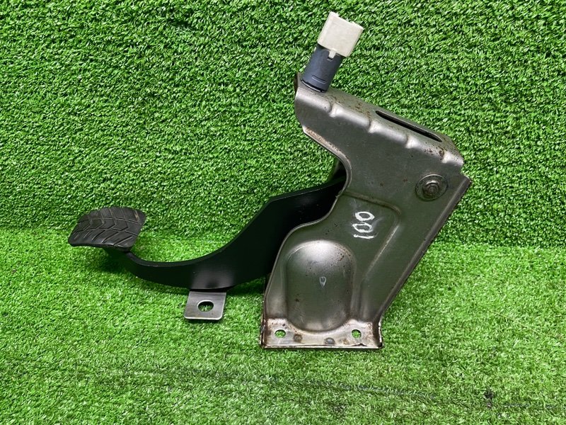 Педаль тормоза, 1600 рублей, Москва