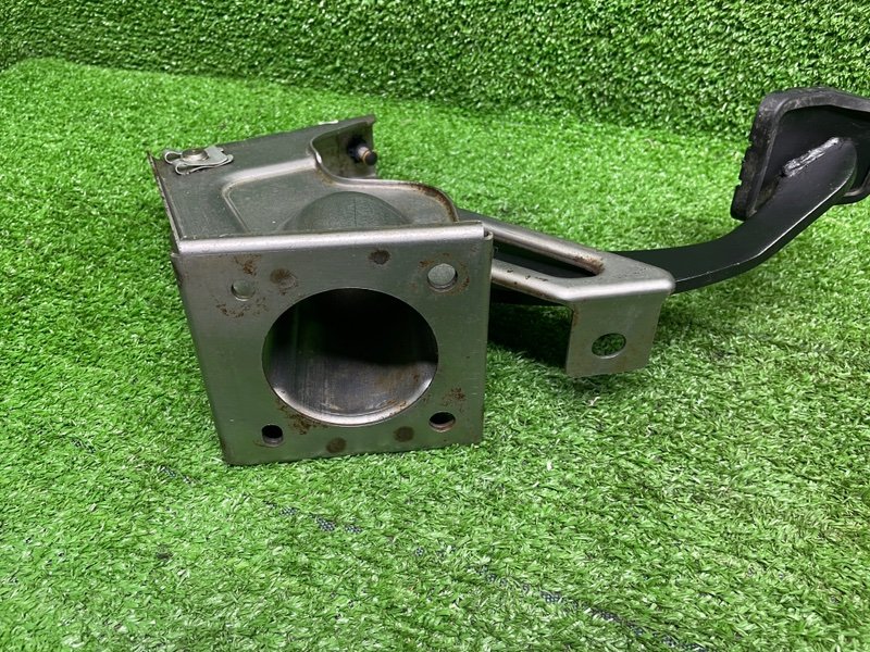 Педаль тормоза, 1600 рублей, Москва