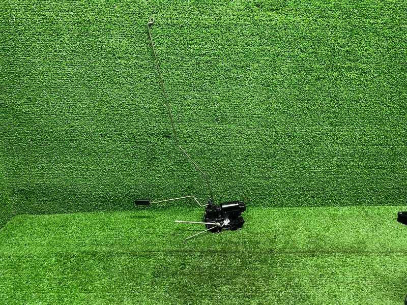 Замок двери передней правой, 2500 рублей, Москва