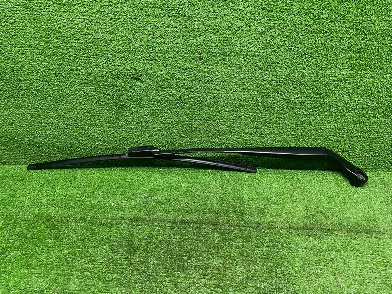 Поводок стеклоочистителя передний, 3000 рублей, Москва