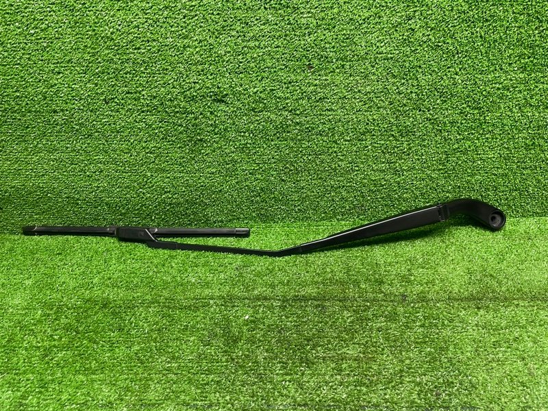 Поводок стеклоочистителя передний, 1550 рублей, Москва