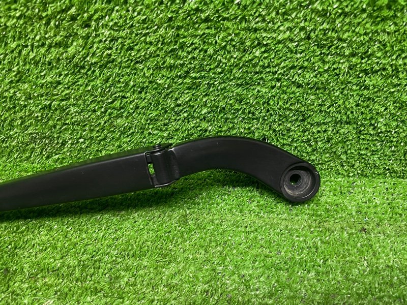 Поводок стеклоочистителя передний, 1550 рублей, Москва