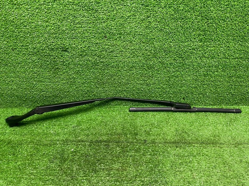 Поводок стеклоочистителя передний, 1550 рублей, Москва