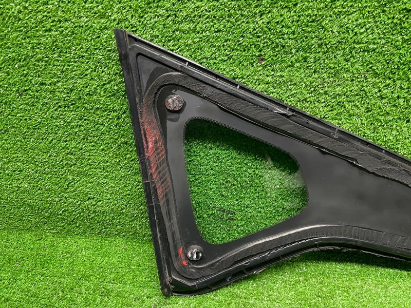 Стекло глухое зад. правое, 3000 рублей, Москва