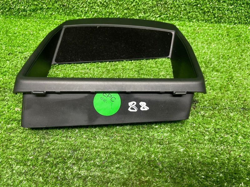 Накладка декоративная, 2000 рублей, Москва