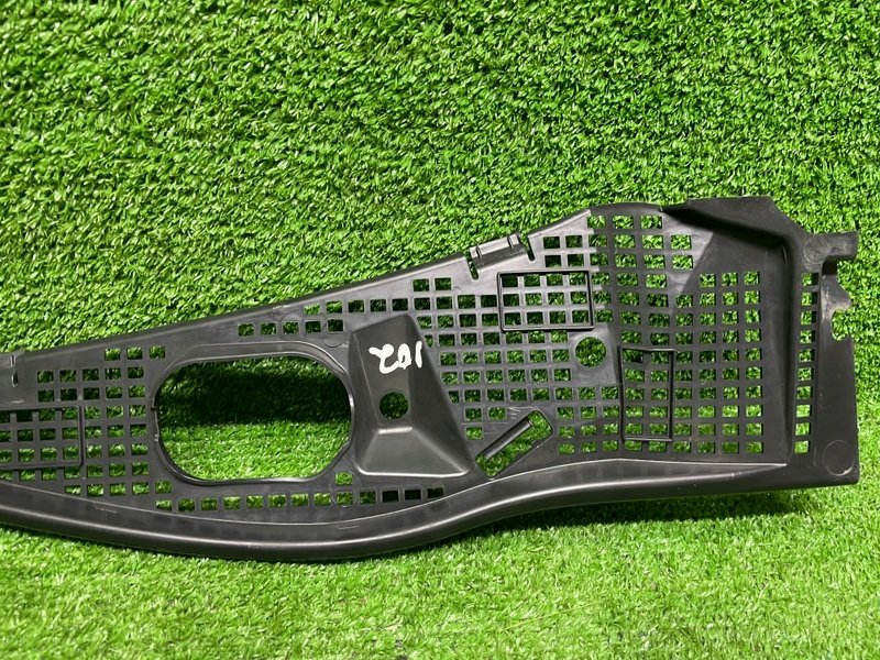 Планка под лобовое стекло, 500 рублей, Москва