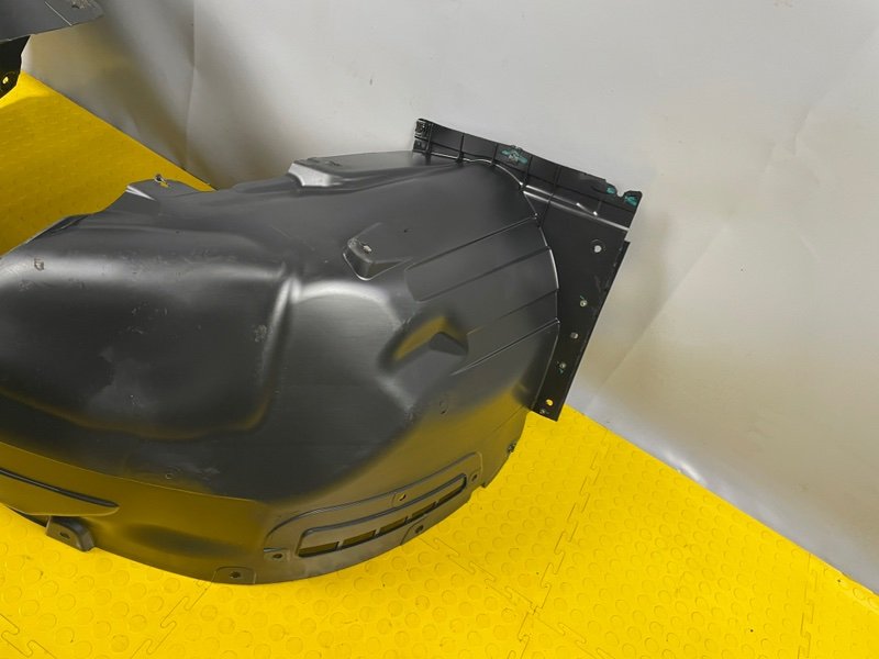 Подкрылок, 6000 рублей, Москва