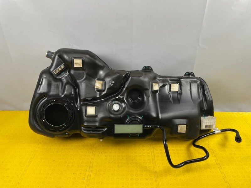 Бак топливный, 14000 рублей, Москва