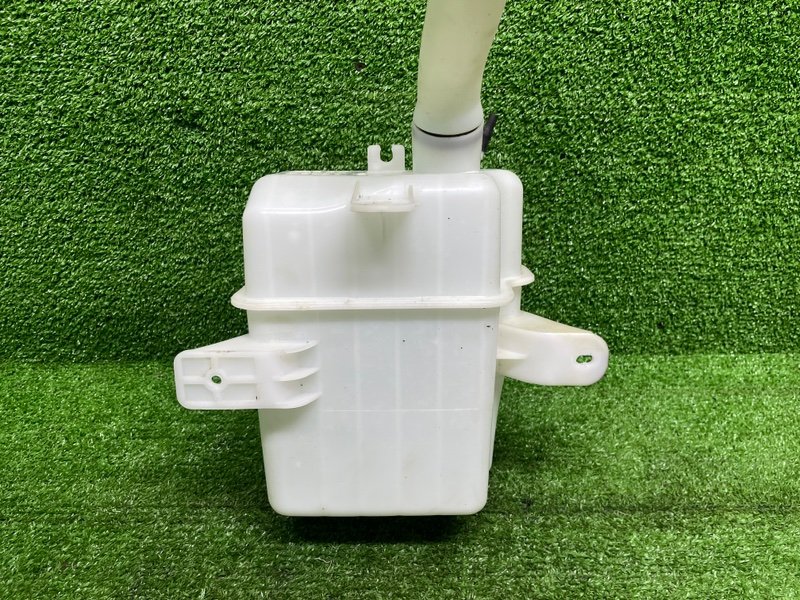 Бачок омывателя лобового стекла, 3500 рублей, Москва