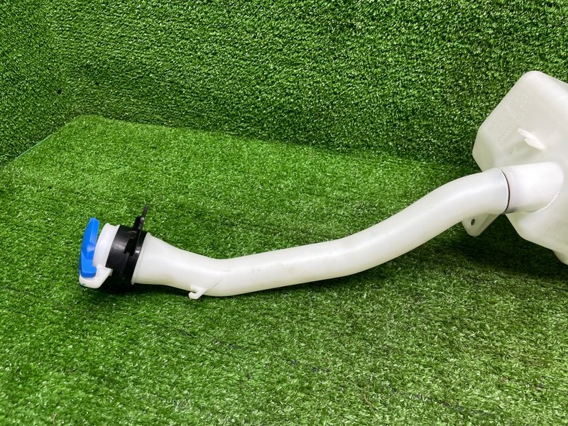 Бачок омывателя лобового стекла, 3500 рублей, Москва